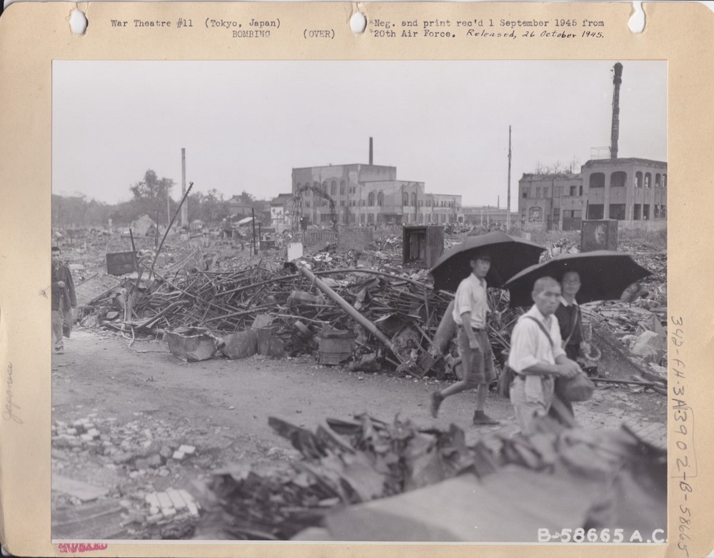 被轟炸的東京（引用自Japan Air Raids.org）