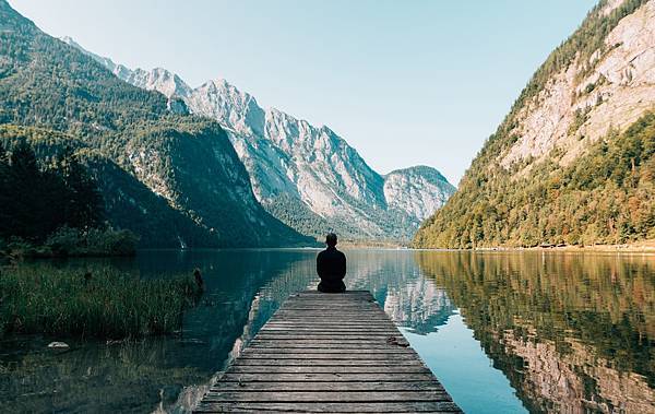 s-migaj-Yui5vfKHuzs-unsplash