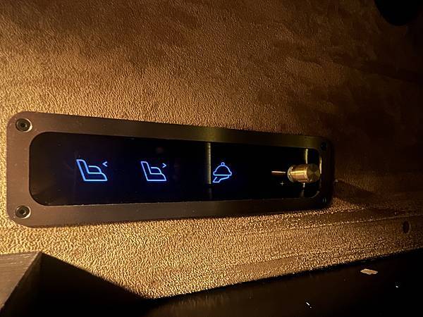 推薦- 台北看電影的「天花板」? | 威秀MUCROWN影廳