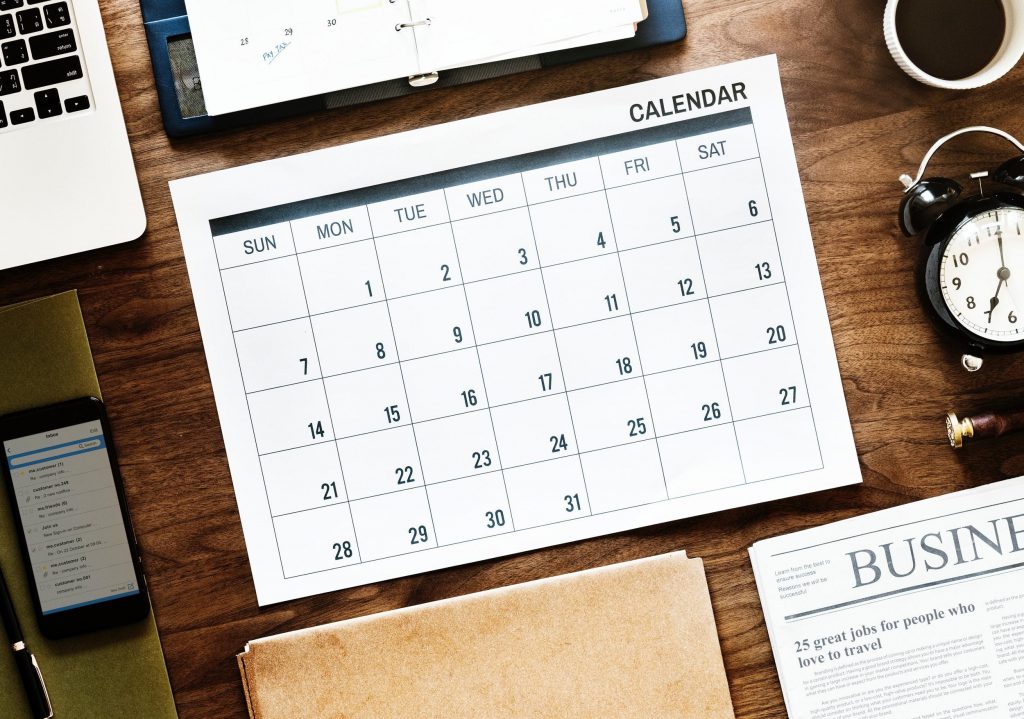 斜杠青年要培养自我约束的能力