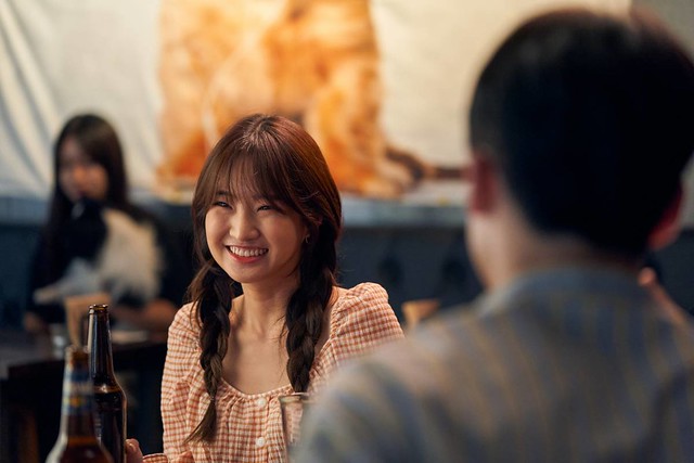 The Movie posters and stills of Korean Movie "韓國電影《花漾奶奶金難搞》(룸 쉐어링/My Perfect Roommate)" will be launching from Nov 3, 2023 onwards.